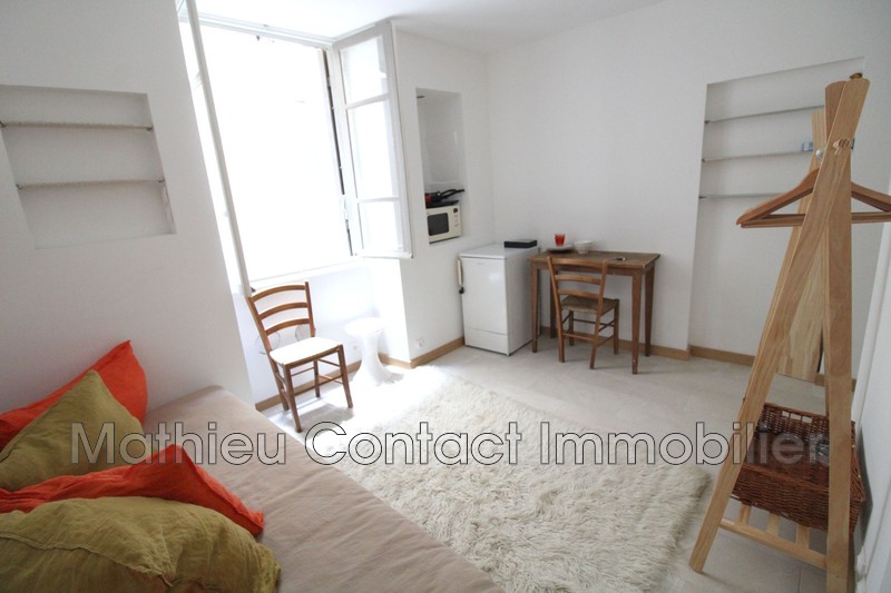 Photo Appartement Nîmes Ecusson, Location appartement 1 pièce 12 m²