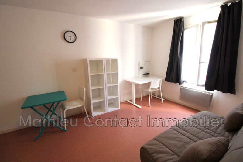 Photo Appartement Nîmes Centre-ville,  Location appartement  1 pièce   19&nbsp;m&sup2;