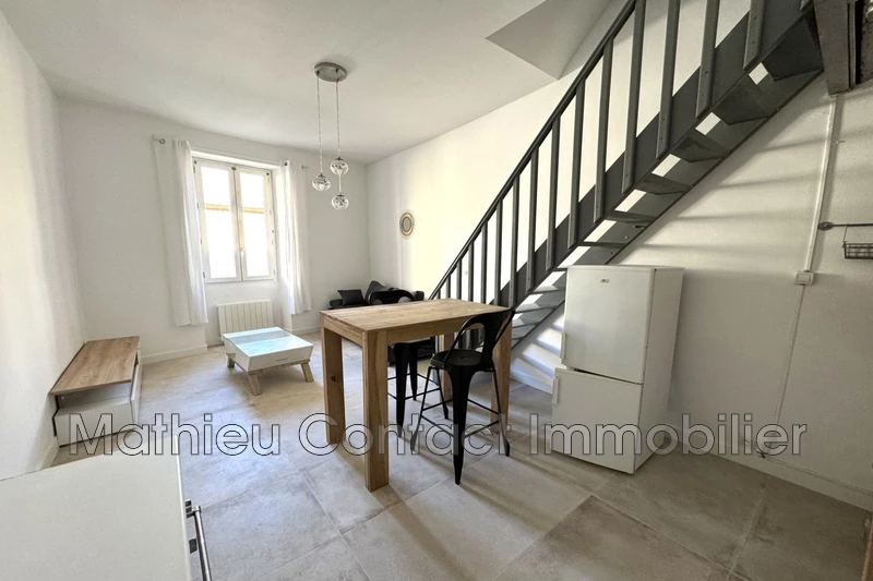 Photo Appartement Nîmes Centre-ville, Location appartement 2 pièces 37 m²