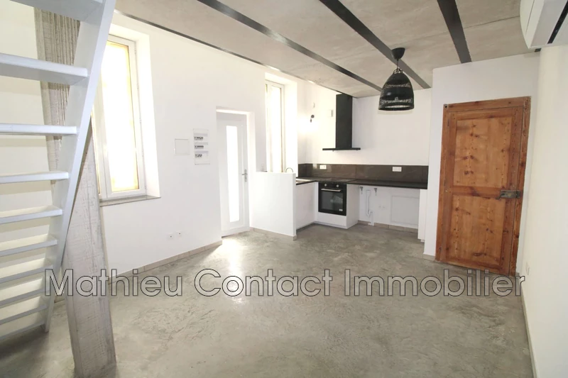 Photo Appartement Nîmes Route d&#039;avignon,  Location appartement  2 pièces   31&nbsp;m&sup2;
