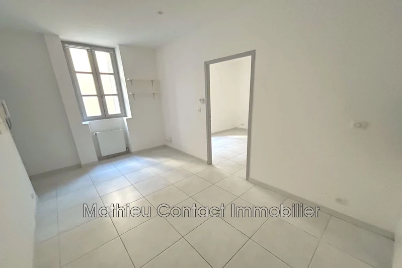Photo Apartment Nîmes  Hire apartment  2 rooms   24&nbsp;m&sup2;