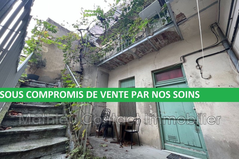 Photo Townhouse Nîmes Centre-ville,   to buy townhouse  3 bedrooms   115&nbsp;m&sup2;