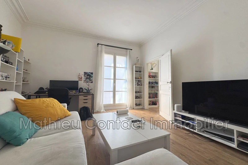Photo Apartment Nîmes Carnot, to buy apartment 2 rooms 59 m²