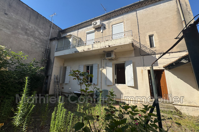 Photo Immeuble Nîmes Centre-ville,   achat immeuble  6 pièces   131&nbsp;m&sup2;