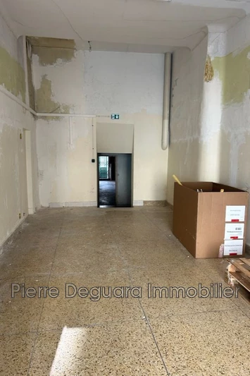 Photo Local commercial Montpellier Centre-ville,  Professionnel local commercial   80&nbsp;m&sup2;