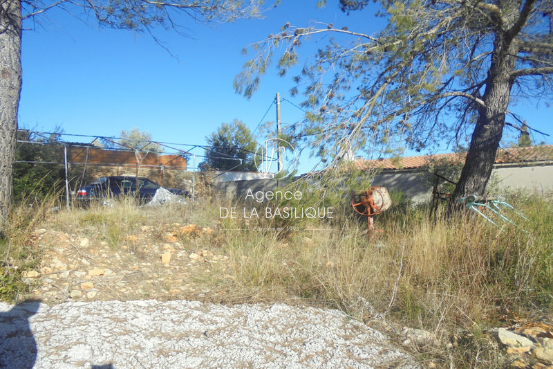 Photo Terrain Saint-Maximin-la-Sainte-Baume Centre-ville, achat terrain 750 m²