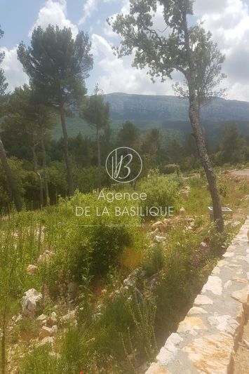 Photo Terrain Nans-les-Pins Village, achat terrain 769 m²