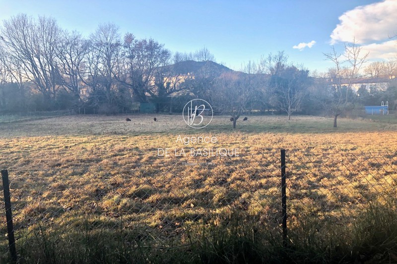 Photo Terrain Le Val Centre-ville, achat terrain 2058 m²