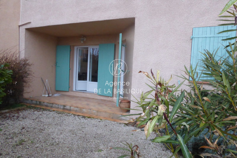 Photo Appartement Saint-Maximin-la-Sainte-Baume Centre-ville, achat appartement 3 pièces 79 m²