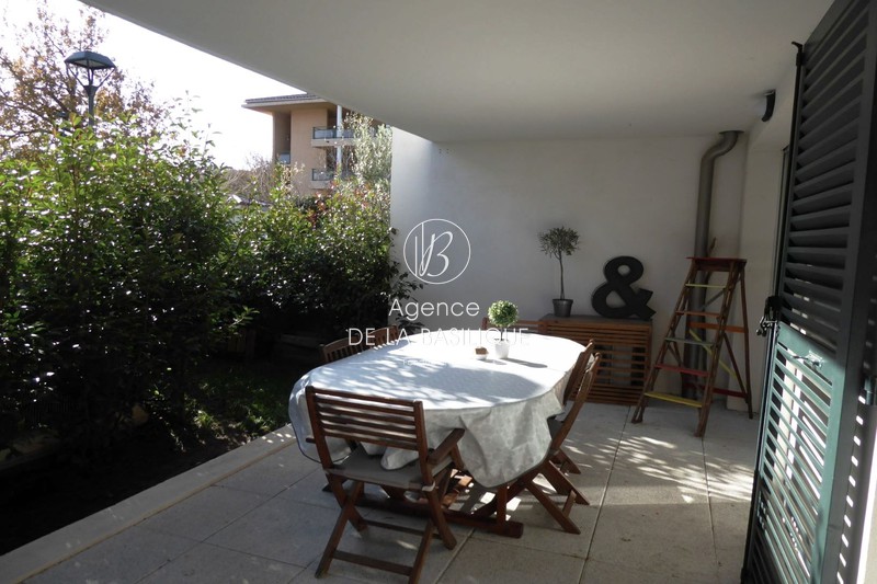 Photo Appartement Châteauneuf-le-Rouge Centre-ville, achat appartement 3 pièces 64 m²