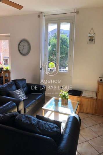 Photo Appartement Rougiers Centre-ville, achat appartement 4 pièces 89 m²