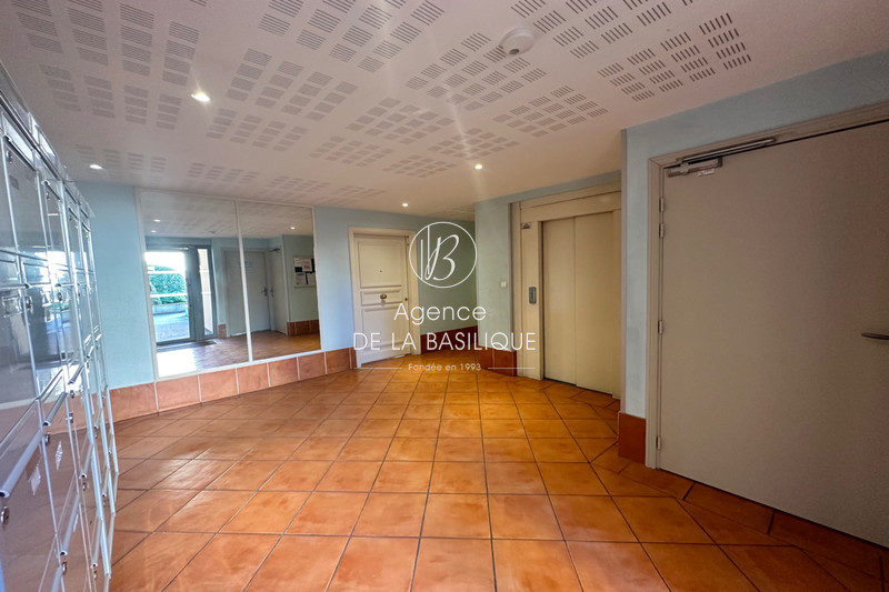 Photo n°5 - Vente appartement Saint-Maximin-la-Sainte-Baume 83470 - 139 000 €