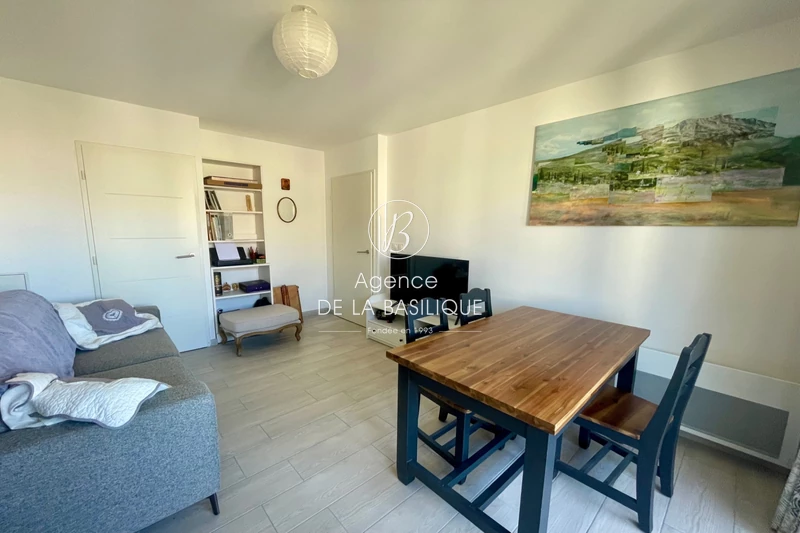 Photo n°4 - Vente appartement Saint-Maximin-la-Sainte-Baume 83470 - 214 500 €