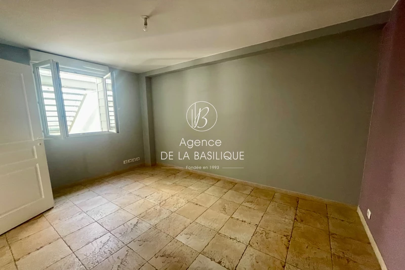 Photo n°3 - Vente appartement Saint-Maximin-la-Sainte-Baume 83470 - 196 000 €