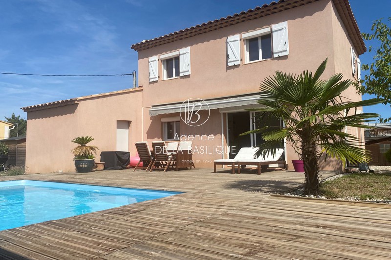 Photo Villa Saint-Maximin-la-Sainte-Baume Centre-ville, achat villa 4 chambres 100 m²