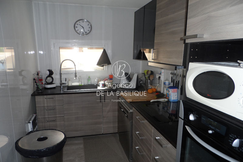 Photo Villa Saint-Maximin-la-Sainte-Baume Hors agglomération, achat villa 3 chambres 91 m²