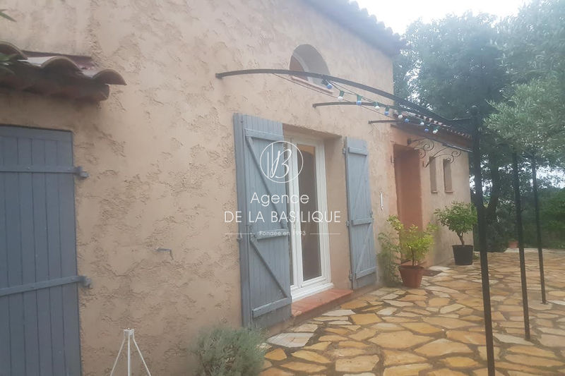 Photo Villa Saint-Maximin-la-Sainte-Baume Village, achat villa 3 chambres 110 m²