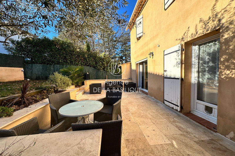 Photo n°1 - Vente maison de ville Saint-Maximin-la-Sainte-Baume 83470 - 360 000 €