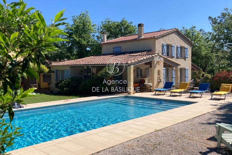 Photo Villa Saint-Maximin-la-Sainte-Baume Hors agglomération,   achat villa  5 chambres   130&nbsp;m&sup2;