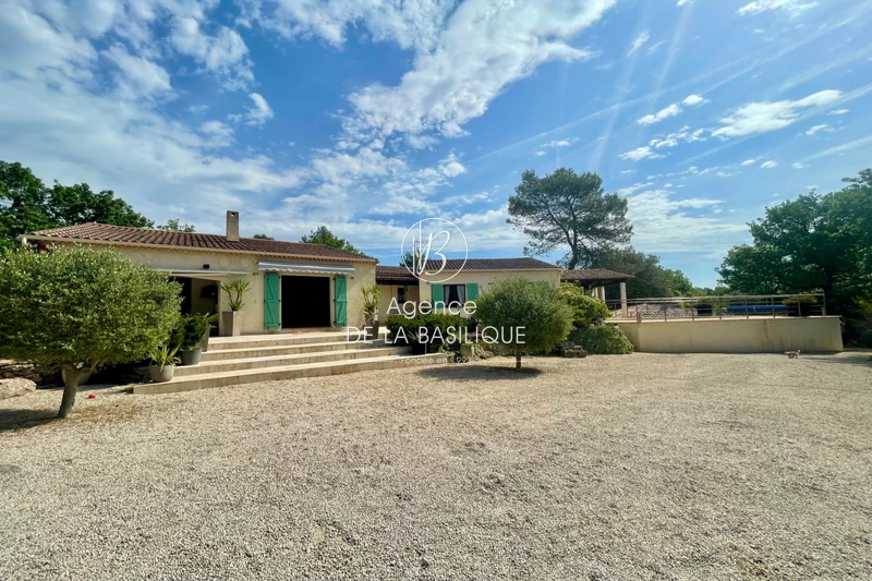 Photo n°2 - Vente maison Saint-Maximin-la-Sainte-Baume 83470 - 648 000 €