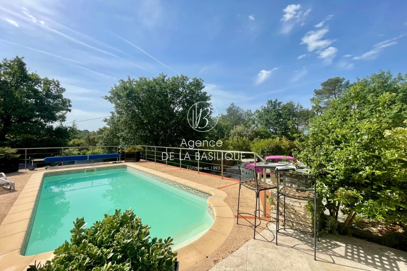 Photo n°1 - Vente maison Saint-Maximin-la-Sainte-Baume 83470 - 648 000 €