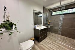 Vente maison contemporaine Saint-Maximin-la-Sainte-Baume  