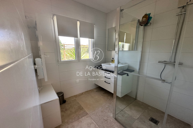 Vente maison contemporaine Nans-les-Pins  