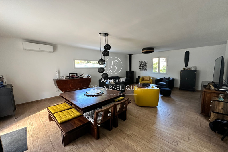 Photo n°4 - Vente Maison villa contemporaine Saint-Maximin-la-Sainte-Baume 83470 - 499 900 €