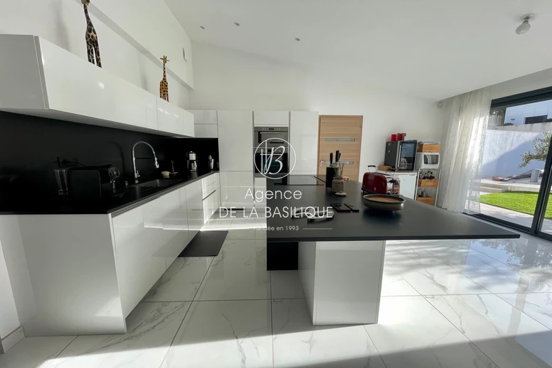 Vente maison Nans-les-Pins  