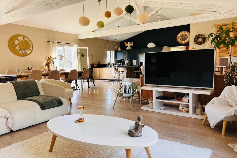 Vente maison contemporaine Saint-Maximin-la-Sainte-Baume  