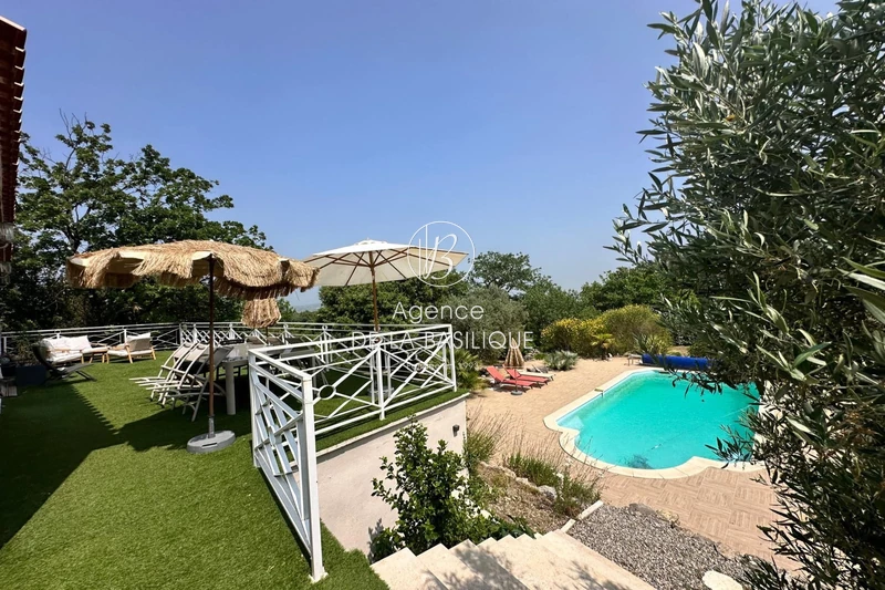 Vente maison contemporaine Saint-Maximin-la-Sainte-Baume  