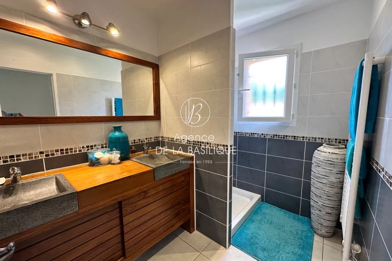 Vente maison contemporaine Saint-Maximin-la-Sainte-Baume  