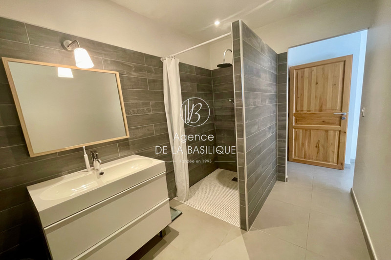 Vente maison contemporaine Saint-Maximin-la-Sainte-Baume  