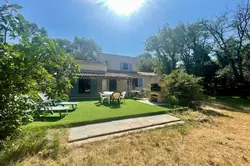 Photos  Maison Villa à vendre Saint-Maximin-la-Sainte-Baume 83470