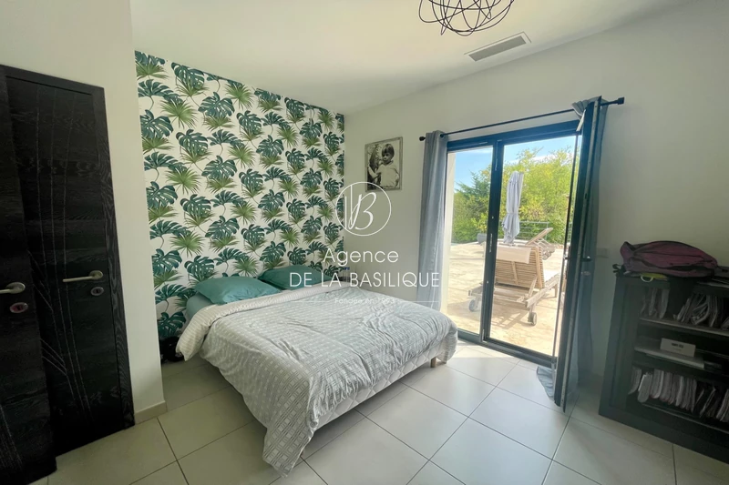 Vente maison contemporaine Saint-Maximin-la-Sainte-Baume  