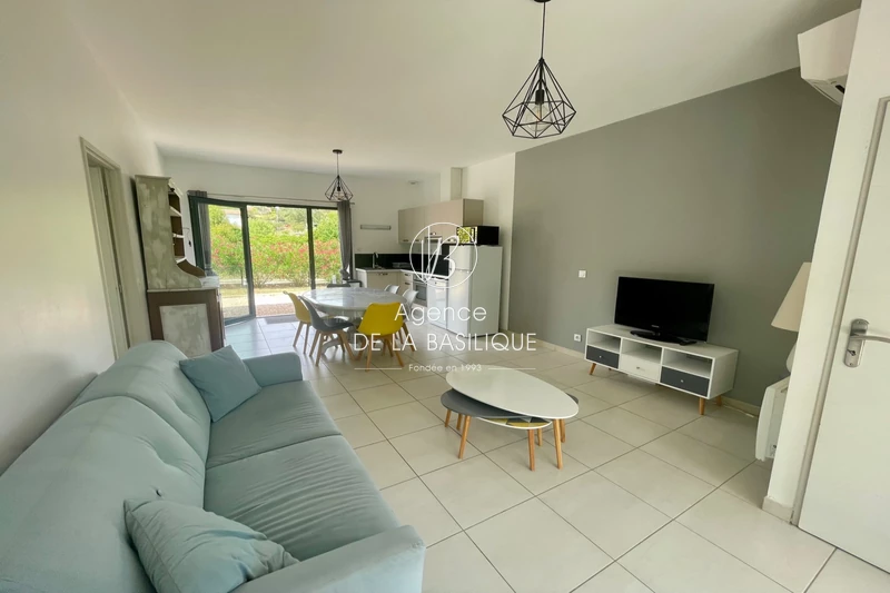 Vente maison contemporaine Saint-Maximin-la-Sainte-Baume  