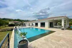 Photos Maison contemporaine à vendre Saint-Maximin-la-Sainte-Baume 83470