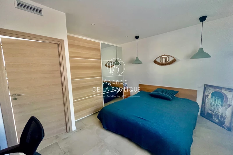 Photo n°8 - Vente Maison villa contemporaine Saint-Maximin-la-Sainte-Baume 83470 - 575 000 €