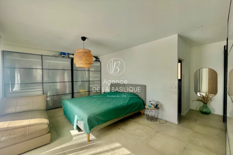 Photo n°6 - Vente Maison villa contemporaine Saint-Maximin-la-Sainte-Baume 83470 - 575 000 €