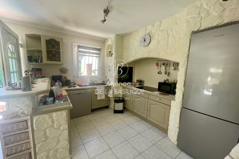 Photo n°5 - Vente maison Saint-Maximin-la-Sainte-Baume 83470 - 298 000 €