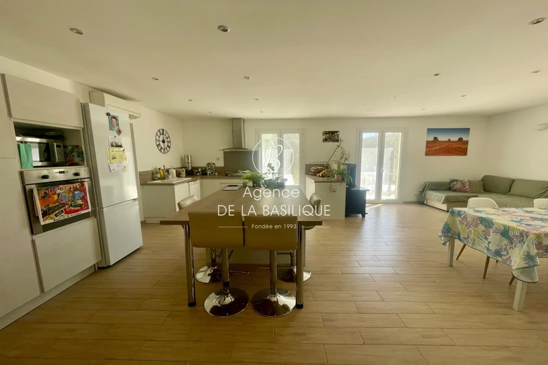 Photo n°5 - Vente maison Saint-Maximin-la-Sainte-Baume 83470 - 680 000 €
