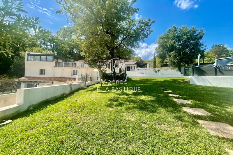 Photo n°16 - Vente maison Saint-Maximin-la-Sainte-Baume 83470 - 1 045 000 €