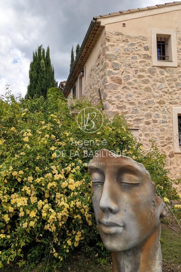 Vente maison en pierre Ollières  