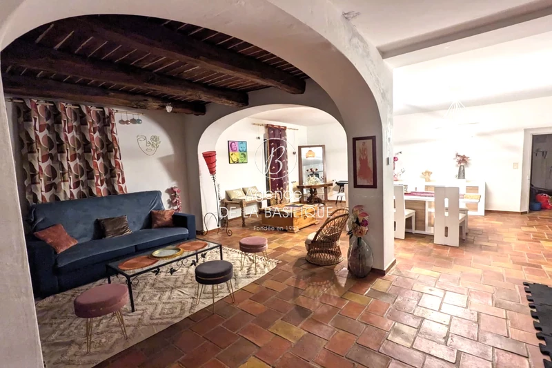 Vente maison en pierre Ollières  