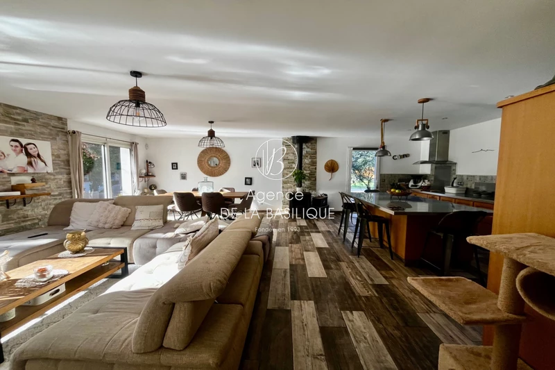 Photo n°4 - Vente maison Saint-Maximin-la-Sainte-Baume 83470 - 635 000 €