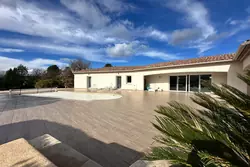 Photos  Maison Villa contemporaine à vendre Ollières 83470