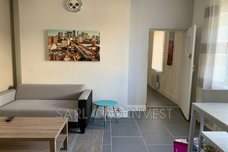 Photo Immeuble Tours Proche tramway, bus, écoles, to buy immeuble 6 rooms 90 m²