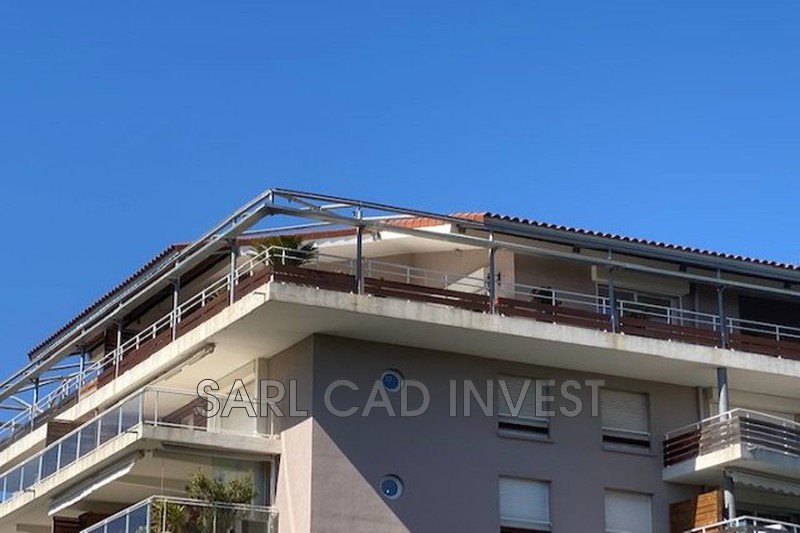 vente Appartement Mandelieu-la-napoule Centre ville mais immeuble sur l' eau Appartement Mandelieu-la-Napoule Centre ville mais immeuble sur l' eau, achat appartement 4 pièces 103 m²