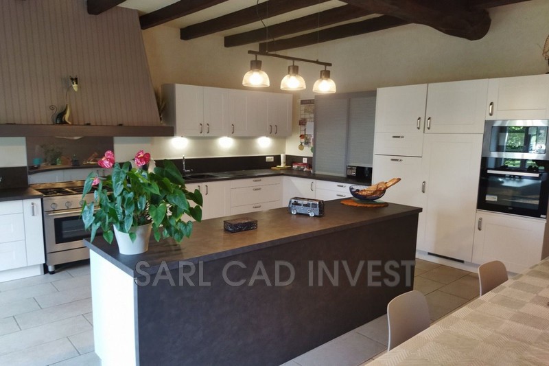 vente maison de caractère Lusignan Campagne, au calme Maison de caractère Lusignan Campagne, au calme, achat maison de caractère 7 chambres 300 m²