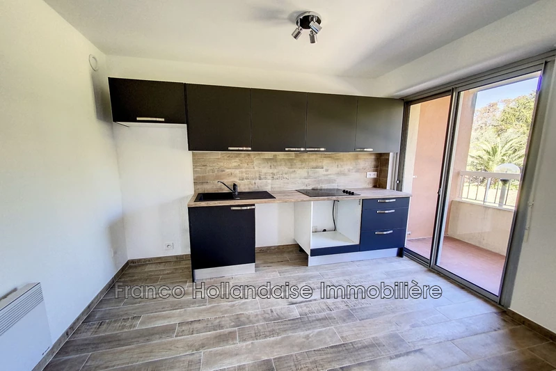 Location appartement Antibes  